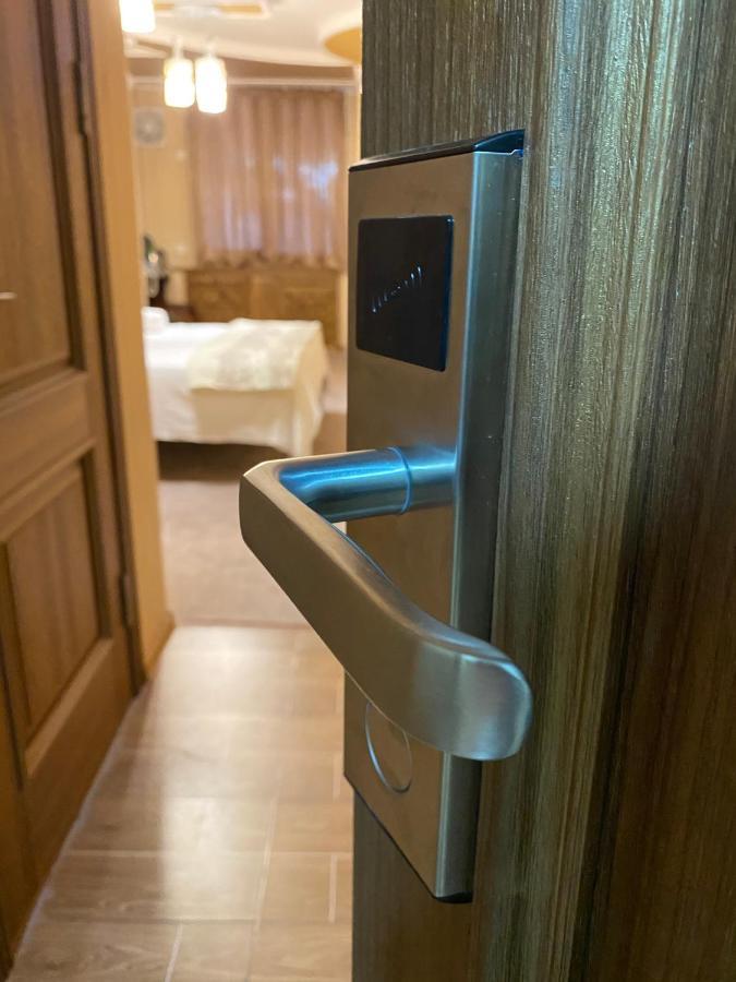 Budget Hotel And Hostel Tashkent Ngoại thất bức ảnh
